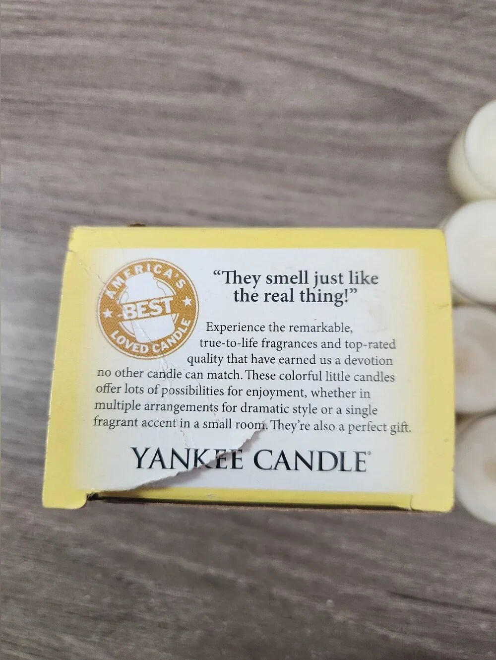 Yankee Candle Tea Light CHRISTMAS COOKIE - Box of 11 - .35 oz